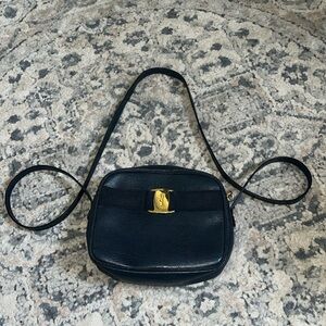 Vintage Salvatore ferragamo crossbody